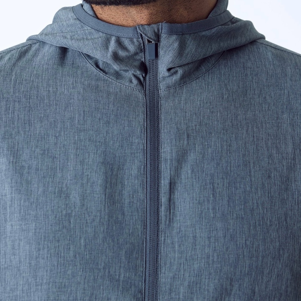 True Classic Gray Full Zip Performance Hoodie Size L 88% Poly 12% Spandex‎ gym